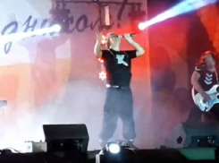 «Фанера» или живой звук: ставропольцы спорят о концерте группы «Комиссар»