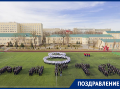 Ставропольские кадеты организовали необычный флешмобом в честь праздника