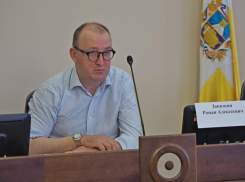 Слуга народа: ставропольский депутат Роман Завязкин за год провел всего две встречи