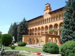 В Кисловодске разослали сообщения о минировании сразу 8 городских объектов 