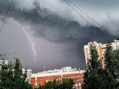Синоптики бьют тревогу: на Ставрополье ожидаются ливни с грозой и градом