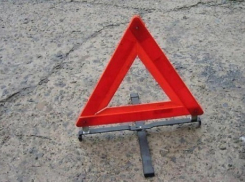 Грузовик с трактором столкнулись на ставропольской трассе