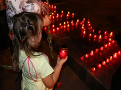 Сотни свечей в память о погибших в Великой Отечественной войне зажгли в Ставрополе 