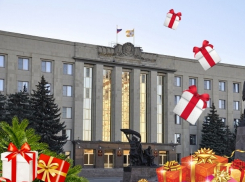 «Пора подумать о подарках»: сувениров почти на полмиллиона рублей хочет заказать правительство Ставрополья 