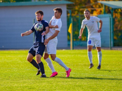 «Опасные соседи»: краевые клубы синхронно уступили рядом стоящим в таблице соперникам 