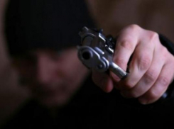 Парочка грабителей открыла стрельбу в Ставрополе в попытке скрыться от полиции