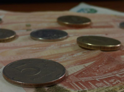 Работникам подведомственных правительству Ставрополья учреждений на 7% поднимут зарплату