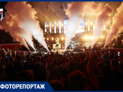 Фото только с випами и толпы на площади: публикуем подробности концерта Dabro в Ставрополе 