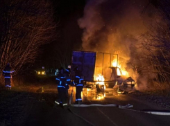 ДТП с горящими авто на Ставрополье: 18-летний водитель погиб в столкновении на встречке