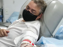 Глава Ставрополья сдал кровь в День донора