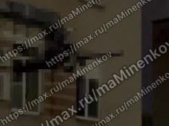 БПЛА застрял в одном из учреждений Невинномысска после массовой атаки на город 