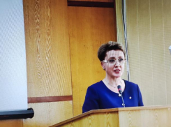 Глава Ипатовского округа Вера Шейкина сохранила за собой пост