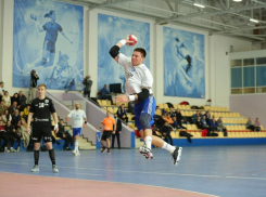 Все решил один мяч: гандболисты ставропольского «Виктора» обидно проиграли в Санкт-Петербурге