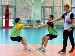 Гандболисты команды «Виктор-СУОР» и их наставник вернулись в Ставрополь из юниорской сборной России