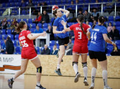 Капитан гандбольного «Ставрополья» преодолела рубеж в сотню голов с игры 