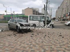 Травму грудной клетки получил водитель в результате столкновения с иномаркой в Ставрополе