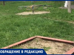 «Постройте детям нормальную детскую площадку!» - призывает власть жительница Ставрополя