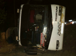 Водитель перевернувшегося на Ставрополье «Неоплана» более сотни раз нарушил ПДД за два года