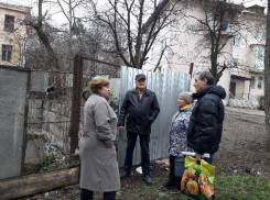 «А котлован и ныне там»: жильцы домов в центре Кисловодска  10 лет пытаются отвоевать свою детскую площадку