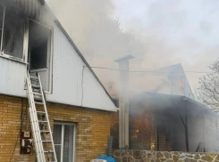 Пенсионерка получила термический ожог при пожаре дома в Кисловодске