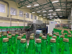 Арбитраж признал подконтрольное зятю экс-полпреда в СКФО предприятие производителем контрафактной минералки