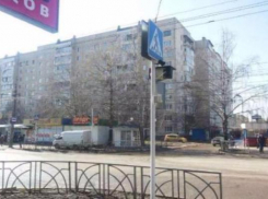 Переходившего дорогу 9-летнего мальчика сбил водитель ВАЗ на улице 50 лет ВЛКСМ в Ставрополе