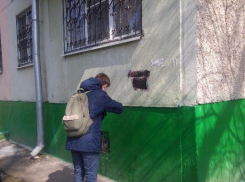 Более 60 человек закрашивали рекламу наркотиков в Невинномысске