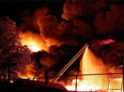 В Ставрополе горело здание завода «Красный металлист»