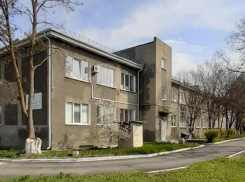 Спустя годы мучений жителей больницу на Ставрополье отремонтируют