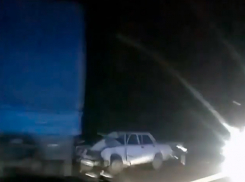 Оторвавшийся грузовой прицеп утроил аварию на Ставрополье