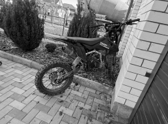 Один из школьников умер в больнице после аварии с бетономешалкой в Михайловске