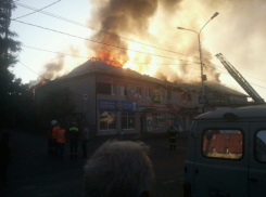 Горит фитнес-клуб на Октябрьской