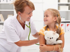 Юные ставропольцы поблагодарили медиков за труд