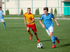 Дома поле помогло: ставропольские футболисты выиграли турнир имени Духина в четырех группах из пяти