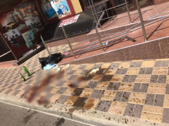 Мужчина упал с 17 этажа и разбился насмерть в Ставрополе 