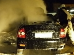 «Приора» сгорела после столкновения с трактором на Ставрополье