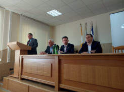 На Ставрополье обсудили перспективы грантовой поддержки фермерства