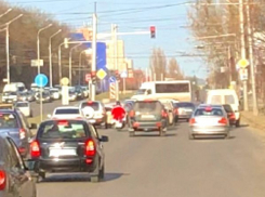 Деды Морозы разъезжают по улицам Ставрополя на байках и квадроциклах