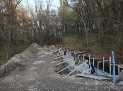 Капремонт на Комсомольском озере в Ставрополе продолжится заменой водоотводящих лотков