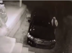 Угон дорогой иномарки недалеко от Пятигорска попал на видео