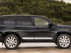 Крутой внедорожник за миллион рублей хочет купить администрация села на Ставрополье 