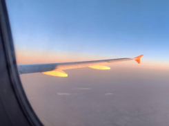 Летевший в Минеральные Воды самолет UTair совершил вынужденную посадку