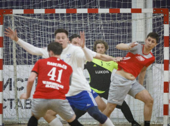 Гандболисты «Виктора» отпраздновали в Снежинске пятый триумф в «утешительном» раунде 