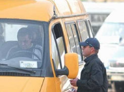 Трех водителей маршруток уволили за хамство и нарушения в Ставрополе 