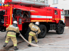 Человек пострадал при пожаре в многоквартирном доме в Ставрополе