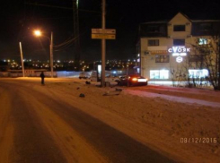 Девушка на «Ягуаре» врезалась в столб и получила сотрясение мозга в Ставрополе