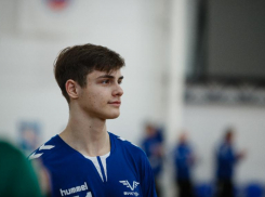 Ставропольский «Виктор» подписал контракт с 17-летним гандболистом