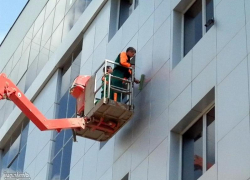 Окна в ставропольском Белом доме и гостинице правительства помоют почти за сто тысяч рублей