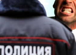 Пьяный мужчина покусал за ногу полицейского в Ставропольском крае