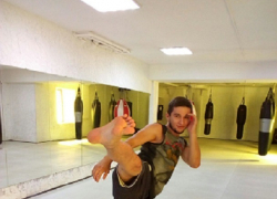  Сокрушительный удар бойца Сагата из игры Street Fighter показал тайбоксер из Ставрополя